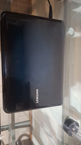 Samsung Netbook N220 Intel Atom N450 1.67 Ghz Como Nueva Verde