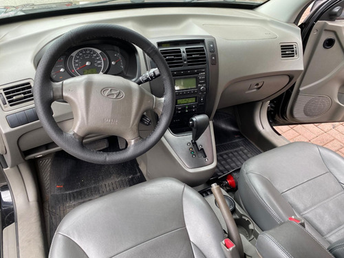 Imagem 12 de 14 de Tucson 2.0 Gls Automático + Couro + Rodas