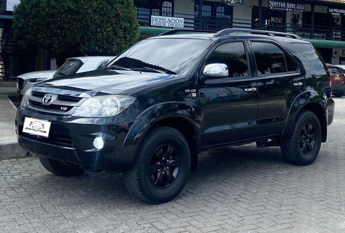 Toyota Fortuner 4.0 Sr5