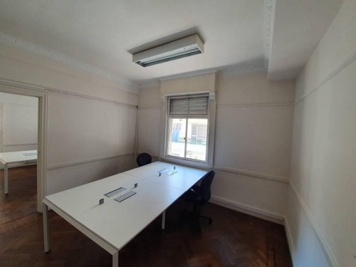 Imagen 13 de 21 de Estudio De 3 Oficinas / Área De Trabajo / Sala De Firmas / San Nicolas / Venta
