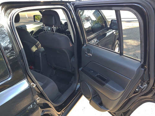 Imagen 18 de 25 de Jeep Patriot 2012 Sport 4x2 Abasto Motors