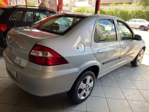 Imagem 4 de 8 de Chevrolet Prisma 1.4 Mpfi Maxx 8v Flex 4p Manual