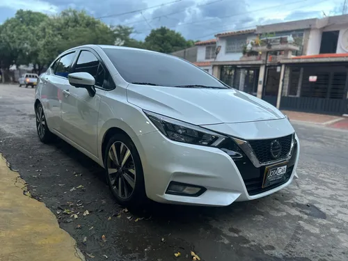 Nissan Versa 1.6 Exclusive