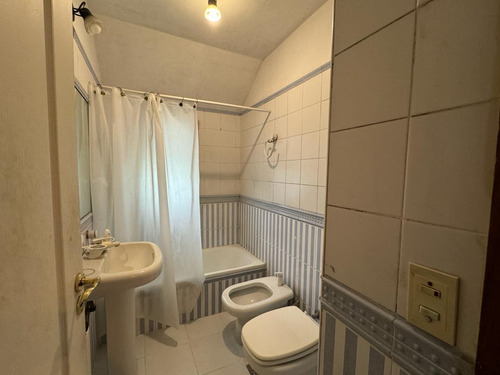 Venta Casa En Bella Vista, Lote De 1350 Mts²