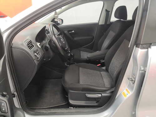 Imagen 8 de 15 de Volkswagen Polo 2020 1.6 L4 Sound Mt