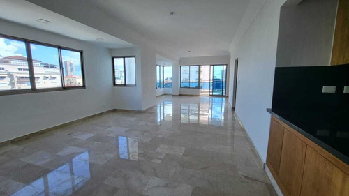 Pent-house De Lujo En Venta En Urb. Real