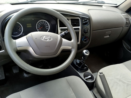 Hyundai Hr - 2017 2.5 Longo Sem Caçamba 4x2 16v 130cv