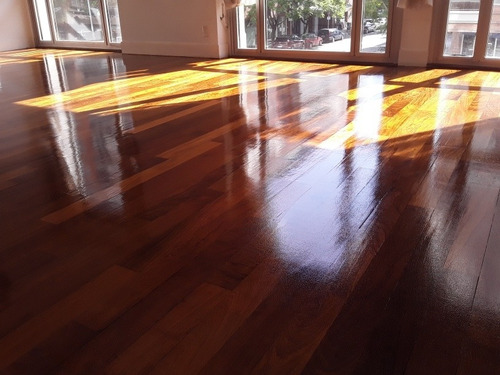 Imagen 1 de 5 de Pulido Plastificado Hidrolaqueado Reparación Pisos De Madera