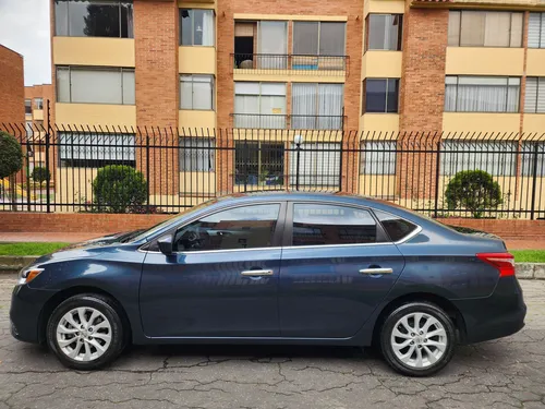 Nissan Sentra 1.8 B17 Fl Sense