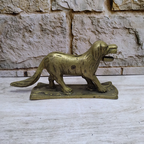 Figura Estatuillas Perro Rompe Nueces De Bronce (Usado)