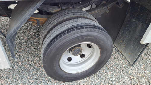 Imagem 8 de 14 de Ford Cargo 816 S 4x2 Rodado Duplo Ano 2018 Bau 6,20 Mts