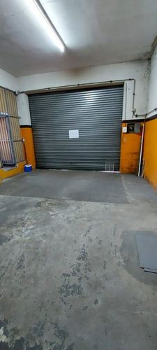 Imagen 9 de 11 de Venta. Local Comercial En Esquina. Zona La Tablada. Consulte.