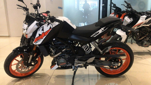 Imagen 12 de 14 de Moto Ktm Duke 200 Bs4 Clasica 0km 2023 Urquiza Motos