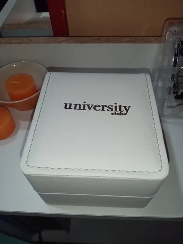 Reloj University Club Mas Billetera Cuero