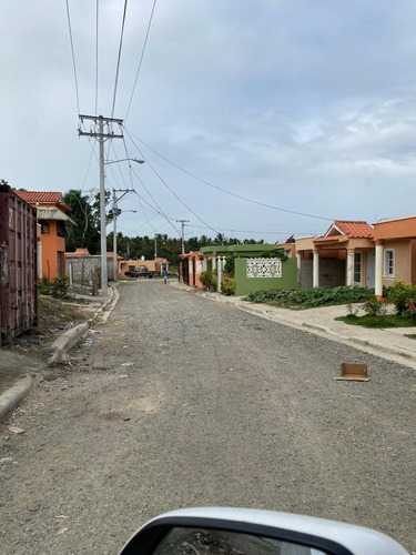 Solares Baratos Y Fiados En Santo Domingo Norte.
