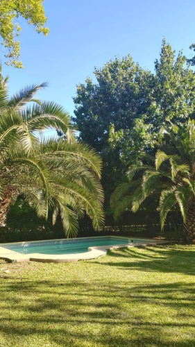 Casa En Venta - 3 Dormitorios 1 Baño - Cochera - 1.140mts2 - San Miguel