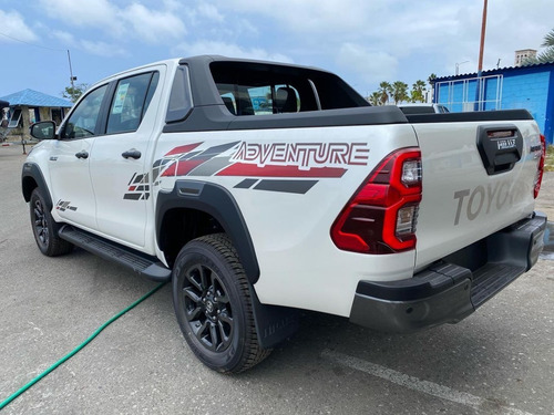Imagen 6 de 10 de Toyota Hilux Adventure Diésel