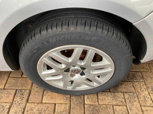 Imagem 10 de 15 de Volkswagen Polo Sedan 1.6 Mi 8v Total Flex 2004