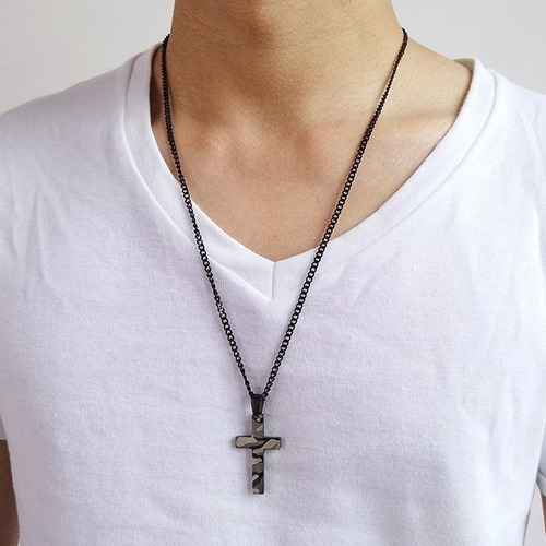 Imagem 4 de 5 de Colar Masculino Com Pingente Crucifixo Camuflado