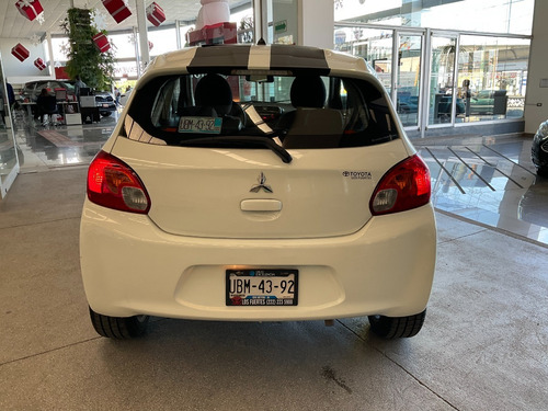 Imagen 13 de 15 de Mitsubishi Mirage Lx 2016