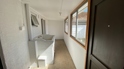 Buena Casa Con Depto Interior, Sector Los Condores Thno