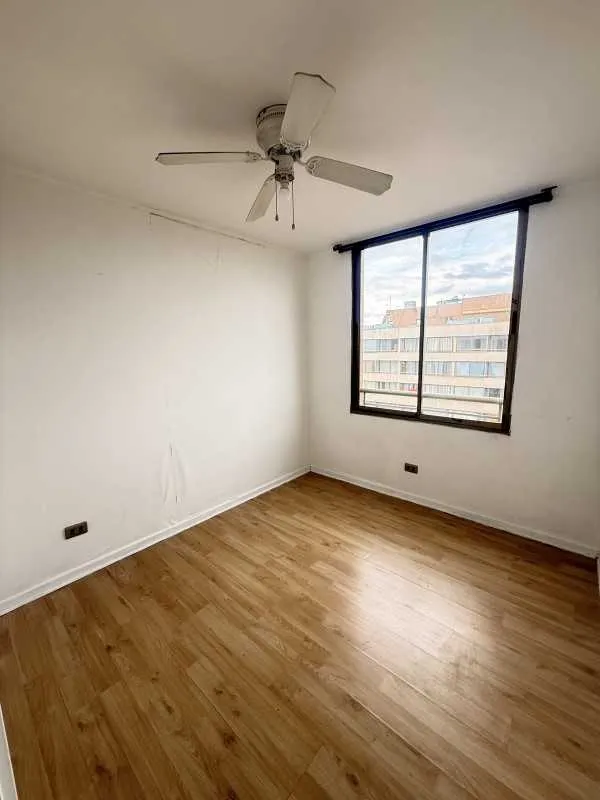 Imagen 5 de 19 de Amplio Departamento En Recoleta (127945)