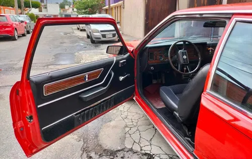 Ford Mustang Hard Top 82 Rojo