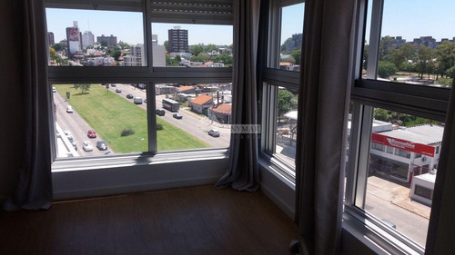 Apartamento Malvin Venta 3 Dormitorios, Av. Italia Y Concepcion Uruguay Con Garaje