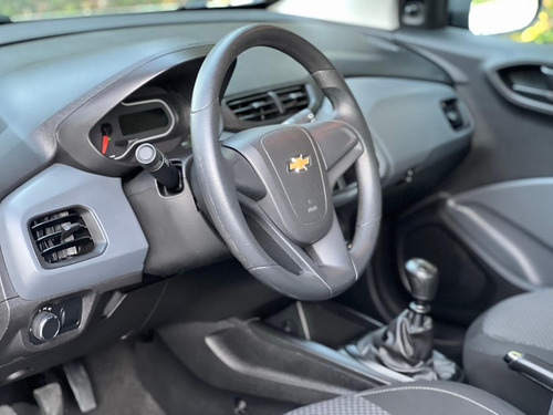 Imagem 10 de 15 de Chevrolet Onix 1.0 Joy Flex