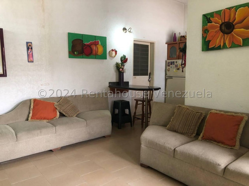 Hermosa, Casa En Venta En Villas De Yara Via Yaritagua - Barquisimeto, Lara M, C %% R E F 24-21923