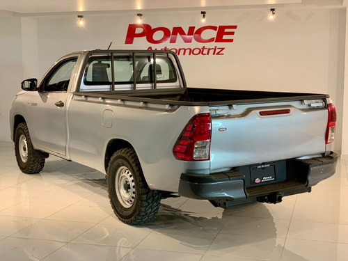 Imagen 8 de 12 de Toyota Hilux 2017 Cabina Regular Std