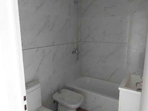 Imagen 9 de 10 de Departamento - Adrogue