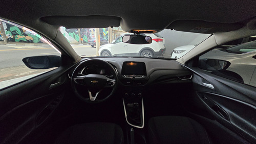 Chevrolet Onix plus 1.0 Lt 4p