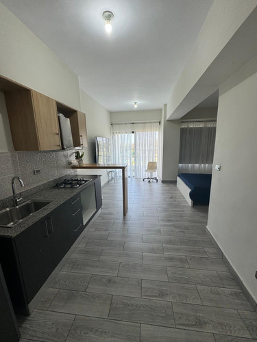 Apartamento Disponible En Alquiler, Zona Universitaria 