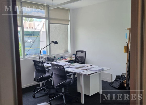 Imagen 4 de 26 de Edificio De Oficinas En Alquiler En Lomas De San Isidro