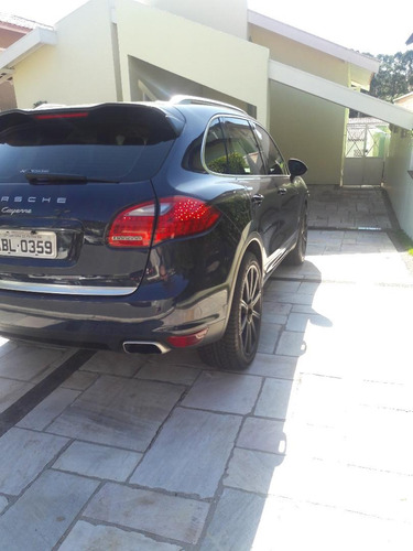 Porsche Cayenne 2011 Completa