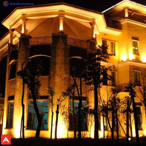 Refletor LED Avant Slim Refletor LED 50W com luz branco-quente e carcaça preto 110V/220V