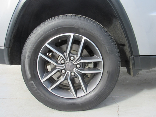 Jeep Grand Cherokee Laredo 4x4 3,6 Aut