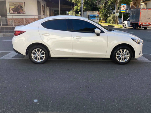 Mazda 2 2019 1.5 Touring Sedan