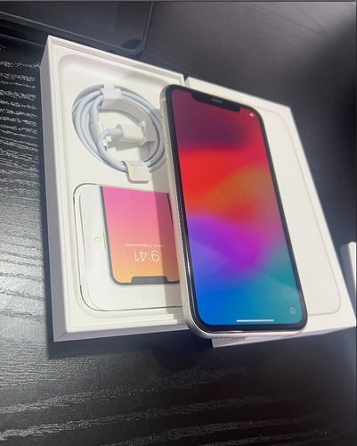 Apple iPhone 11 (64 Gb) - Blanco (Usado)