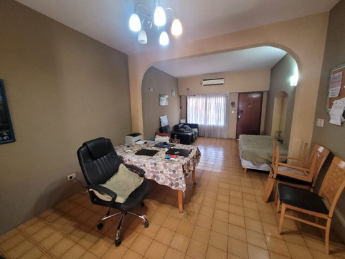Casa En Venta En Lanus Este