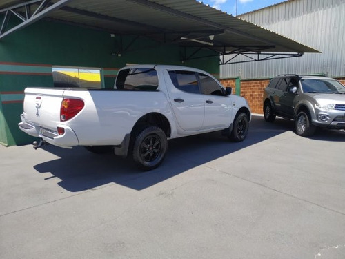 Imagem 4 de 11 de Mitsubishi - L200 Triton 3.2 Gl 4x4 Cd 16v Turbo Intercole