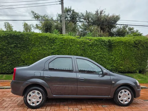 Renault Logan 1.4 Familiar Mt 2014