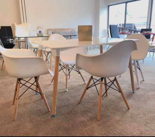 Imagen 6 de 10 de Mesa Eames Blanca 120cm 2da Selección Outlet