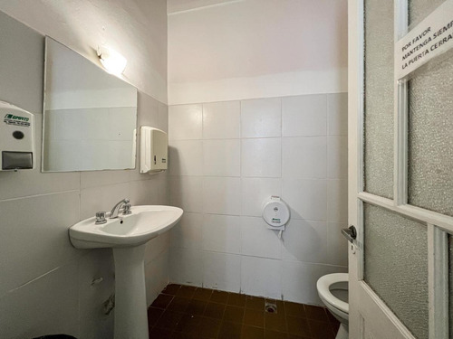 Imagen 23 de 29 de Casa Apta Instituciones A Metros De Bv. Oroño