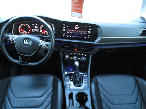 Imagen 2 de 15 de Volkswagen Jetta