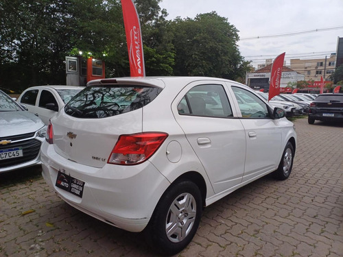 Chevrolet Onix Hatch Lt 1.0 8v Flexpower 5p Mec.