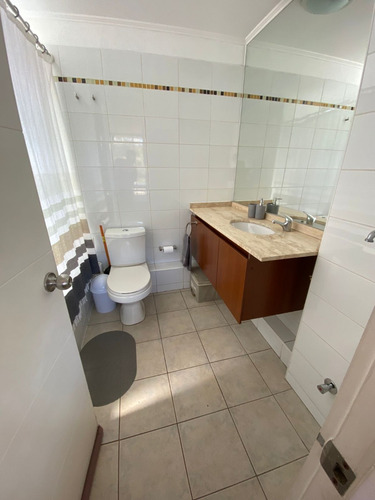 A Pasos Hospital Fricke, Arriendo Depto 1 D En Suite