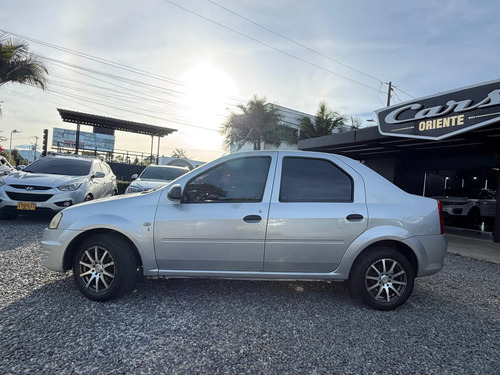Renault Logan Familier 1.4