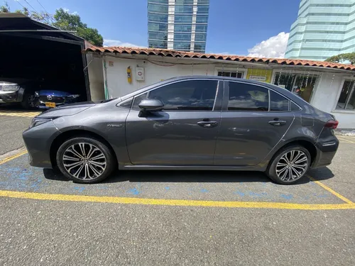 Toyota Corolla 1.8 Se-g Hybrid